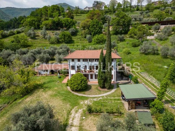 casa indipendente in vendita a Roè Volciano