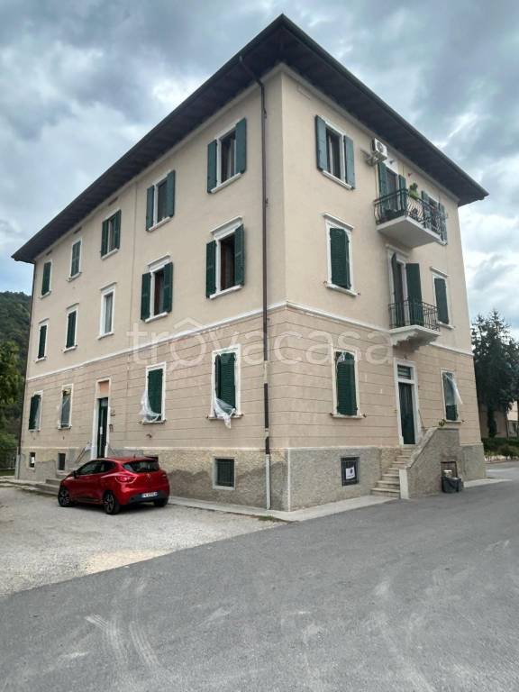 appartamento in vendita a Roè Volciano