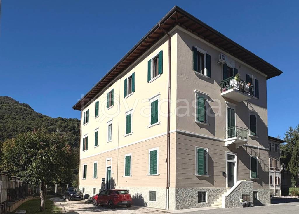 appartamento in vendita a Roè Volciano