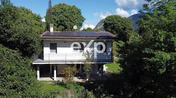 casa indipendente in vendita a Roè Volciano