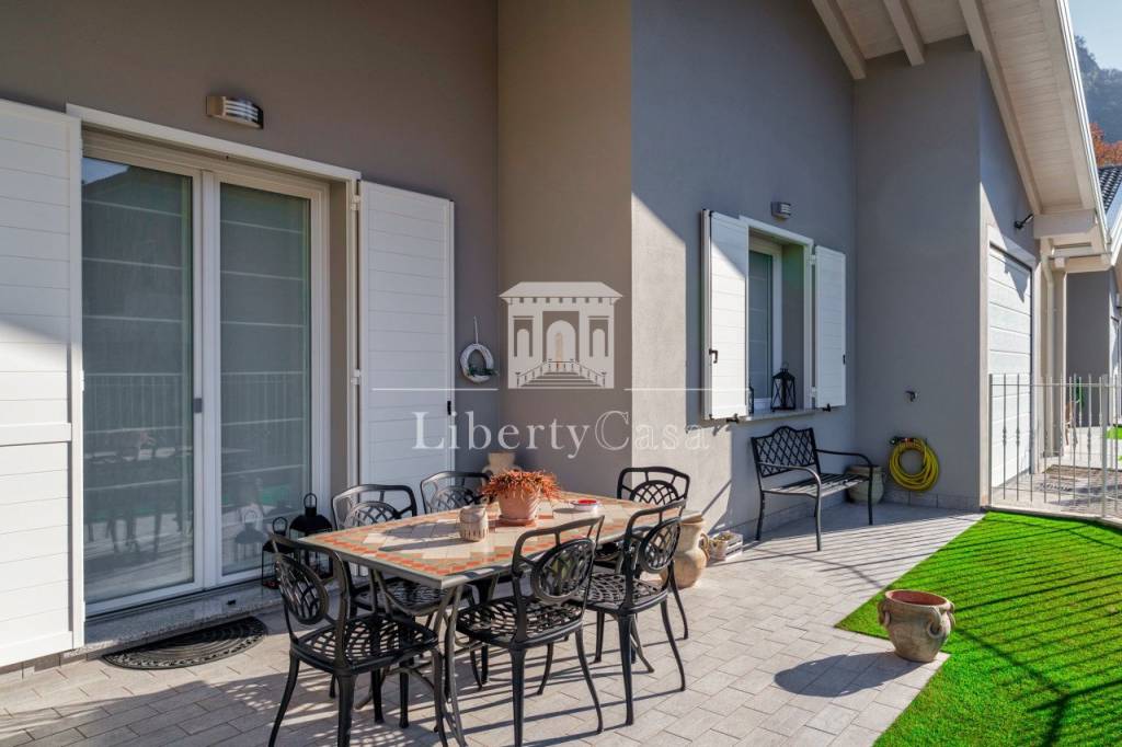 casa indipendente in vendita a Roè Volciano