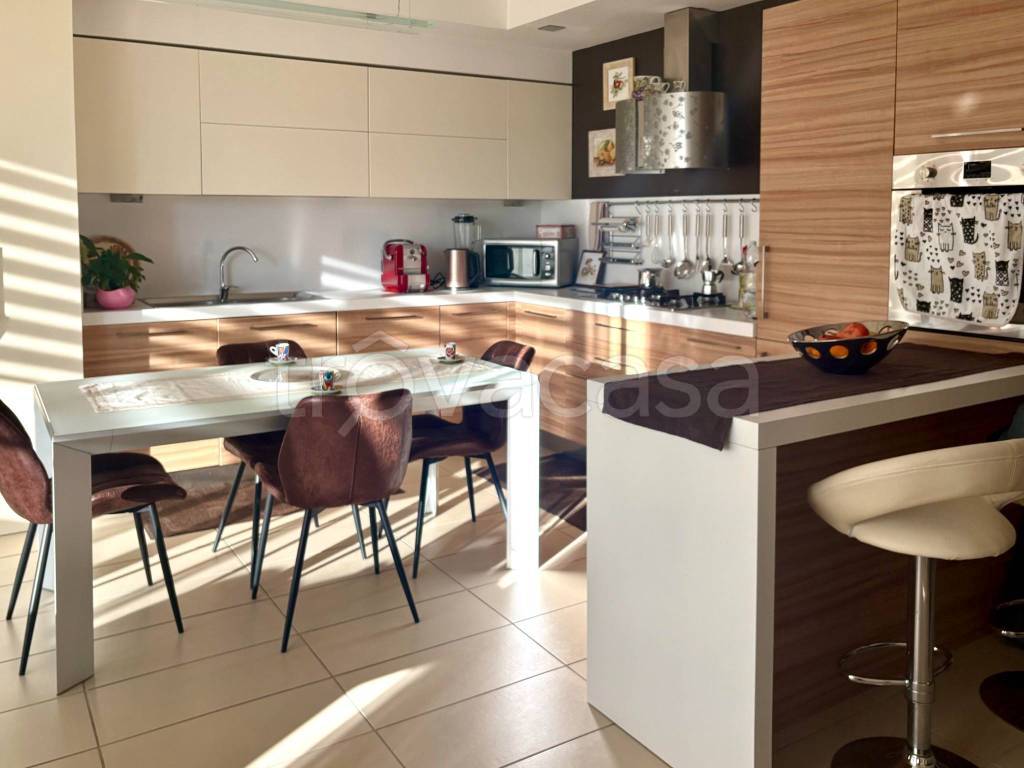 appartamento in vendita a Roè Volciano