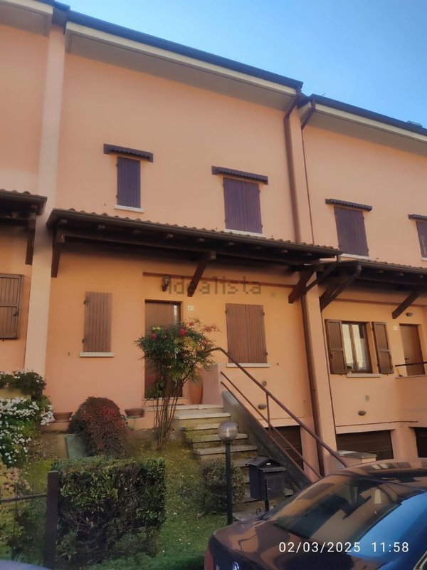 casa indipendente in vendita a Roè Volciano