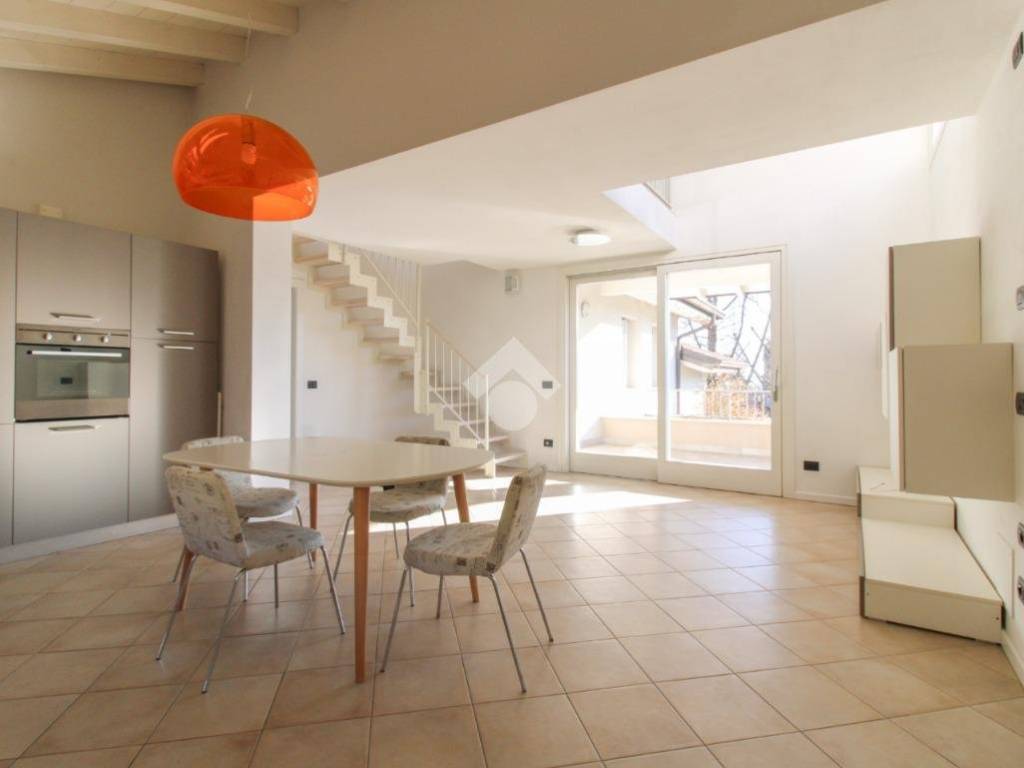 appartamento in vendita a Roè Volciano