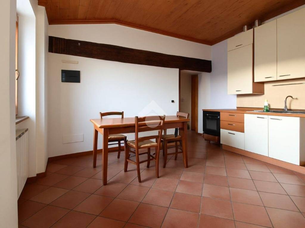 appartamento in vendita a Roè Volciano