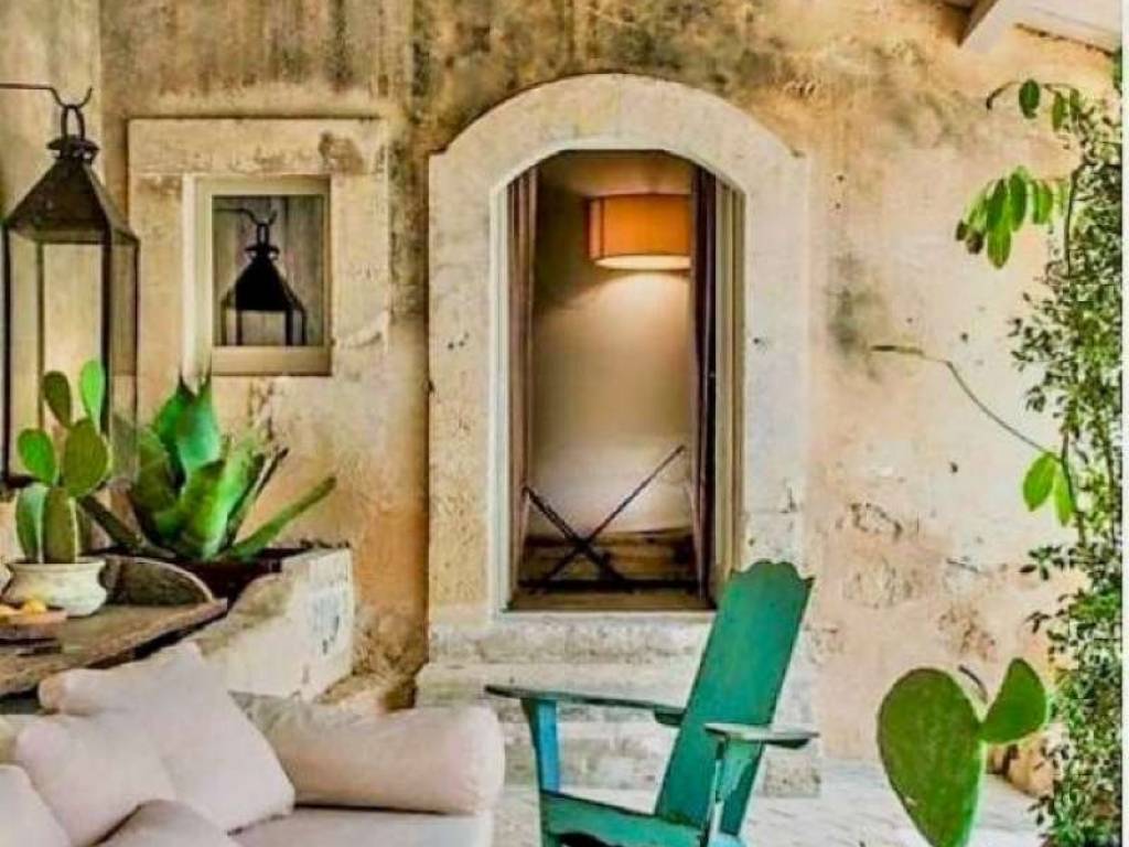 casa indipendente in vendita a Roè Volciano