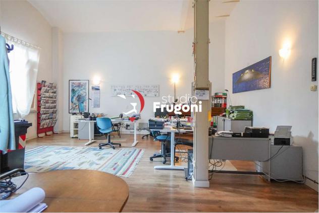 ufficio in vendita a Roè Volciano