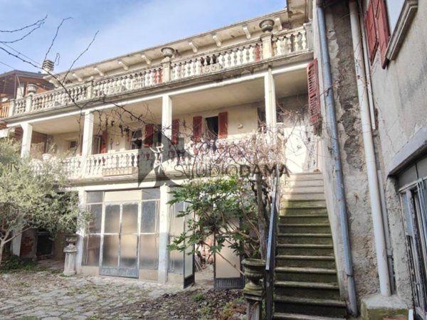 casa indipendente in vendita a Roè Volciano in zona Volciano