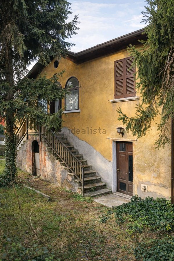 casa indipendente in vendita a Roè Volciano