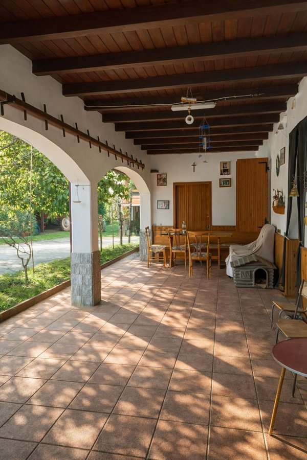 casale in vendita a Roè Volciano