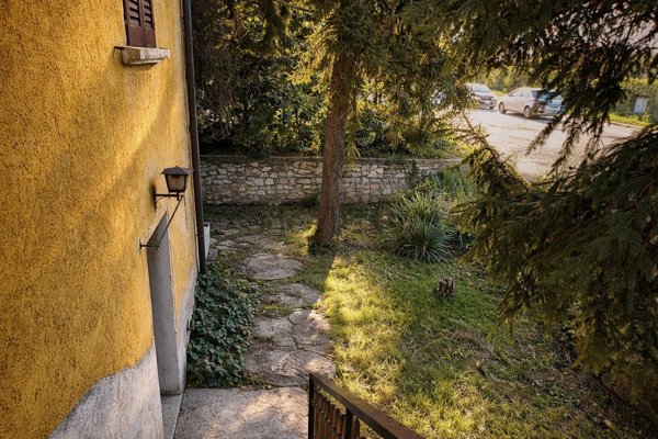 casa indipendente in vendita a Roè Volciano