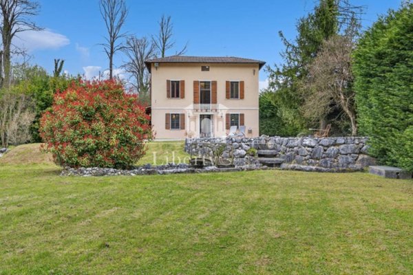 casa indipendente in vendita a Roè Volciano in zona Volciano