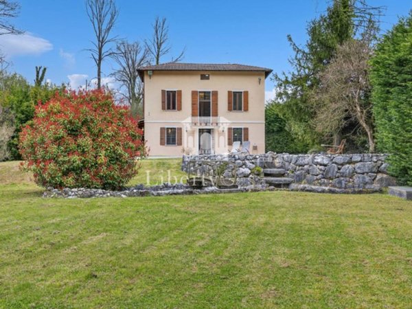 casa indipendente in vendita a Roè Volciano