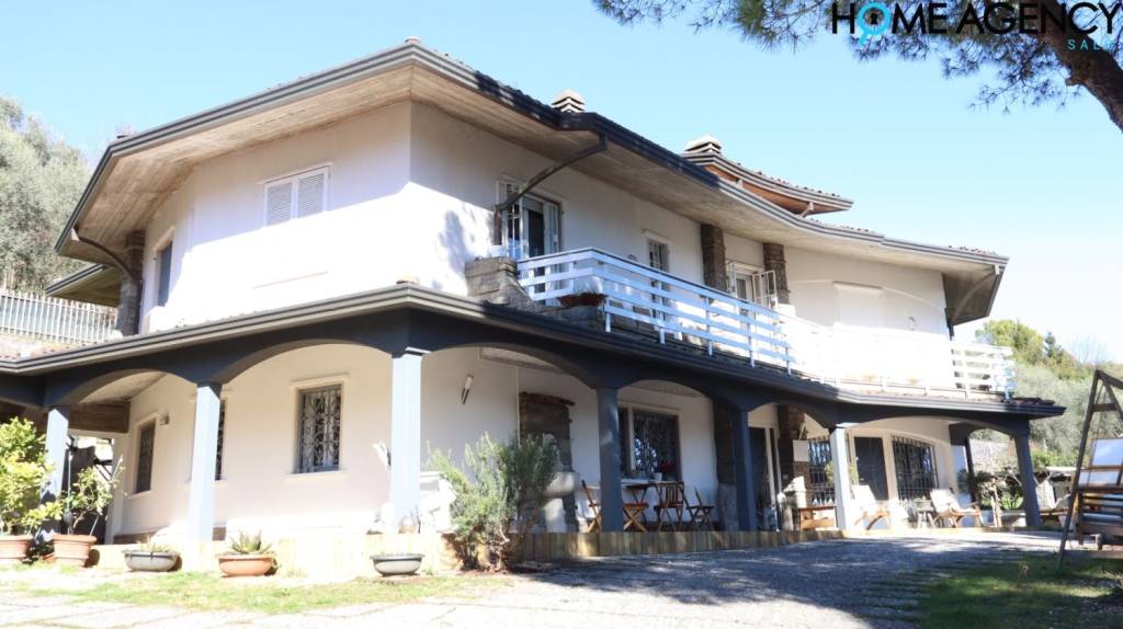 casa indipendente in vendita a Roè Volciano in zona Tormini