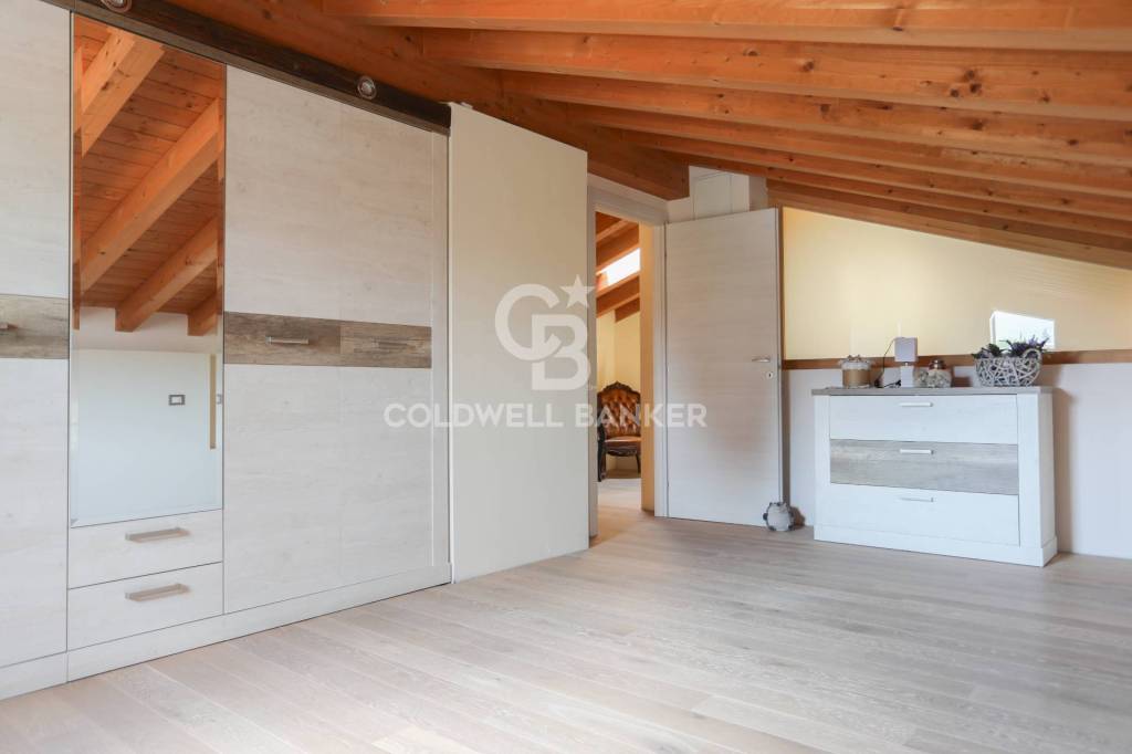 casa indipendente in vendita a Roè Volciano in zona Volciano