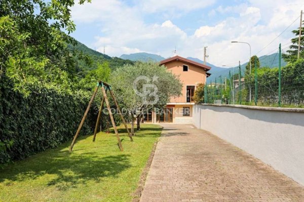 casa indipendente in vendita a Roè Volciano in zona Volciano