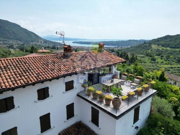 casa indipendente in vendita a Roè Volciano