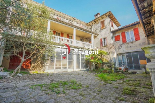 casa indipendente in vendita a Roè Volciano in zona Volciano