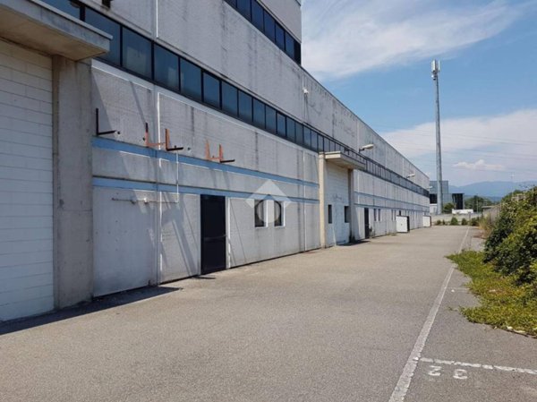 capannone in vendita a Roncadelle