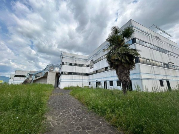 locale commerciale in vendita a Roncadelle
