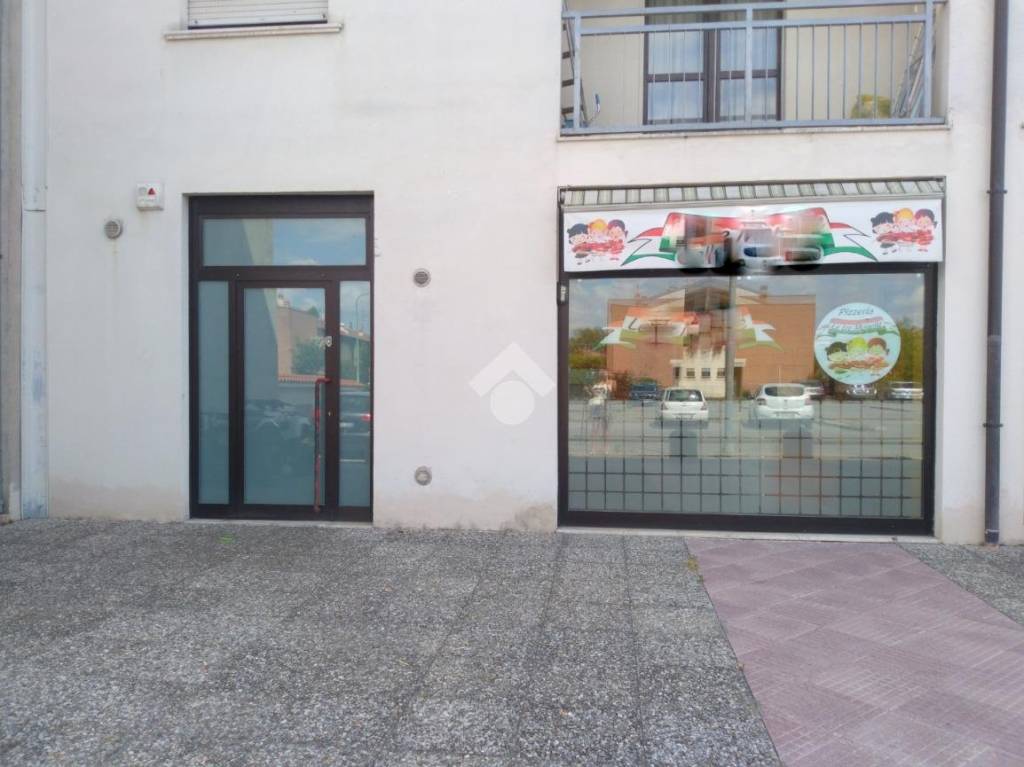 negozio in vendita a Roncadelle