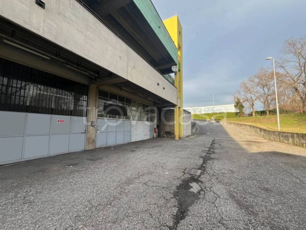 locale commerciale in vendita a Roncadelle