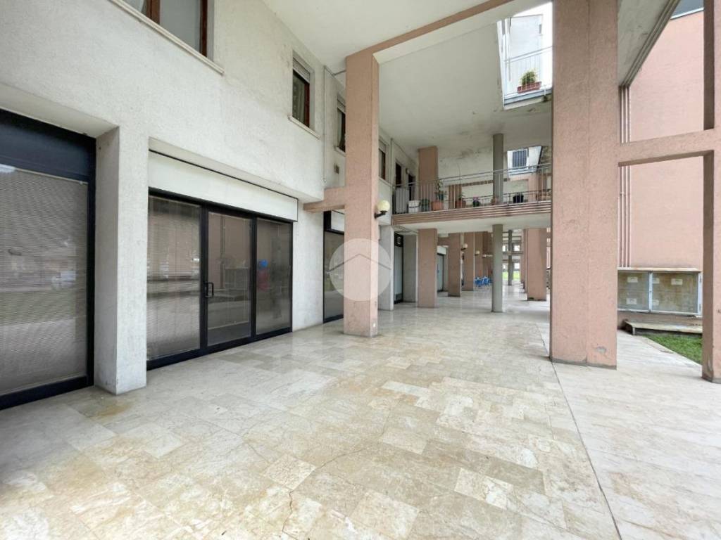 ufficio in vendita a Roncadelle