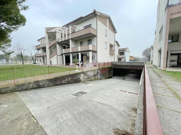 negozio in vendita a Roncadelle
