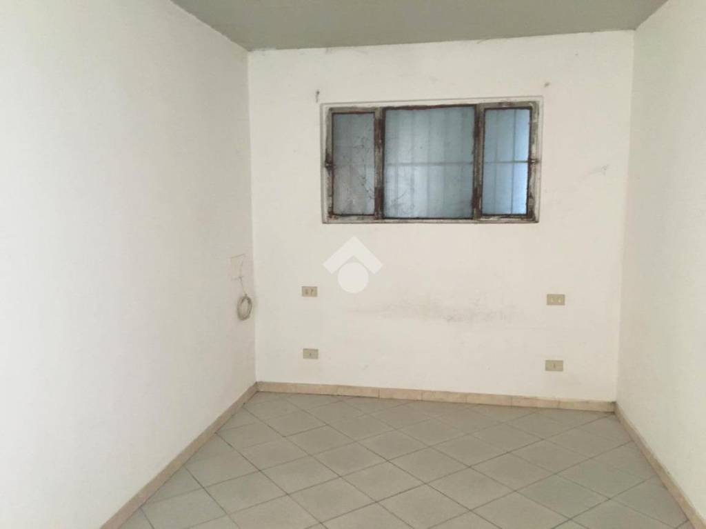 locale commerciale in vendita a Roncadelle
