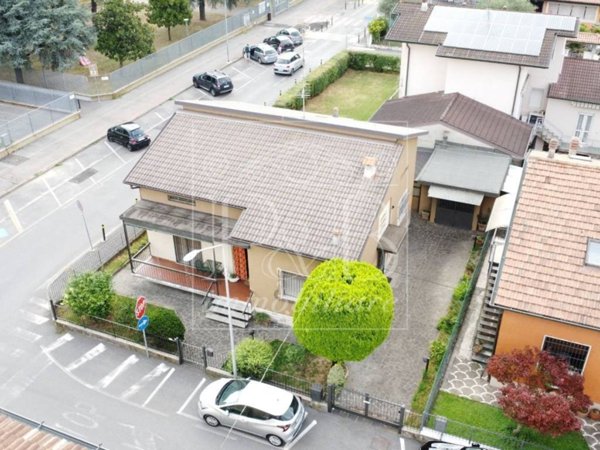 casa indipendente in vendita a Roncadelle