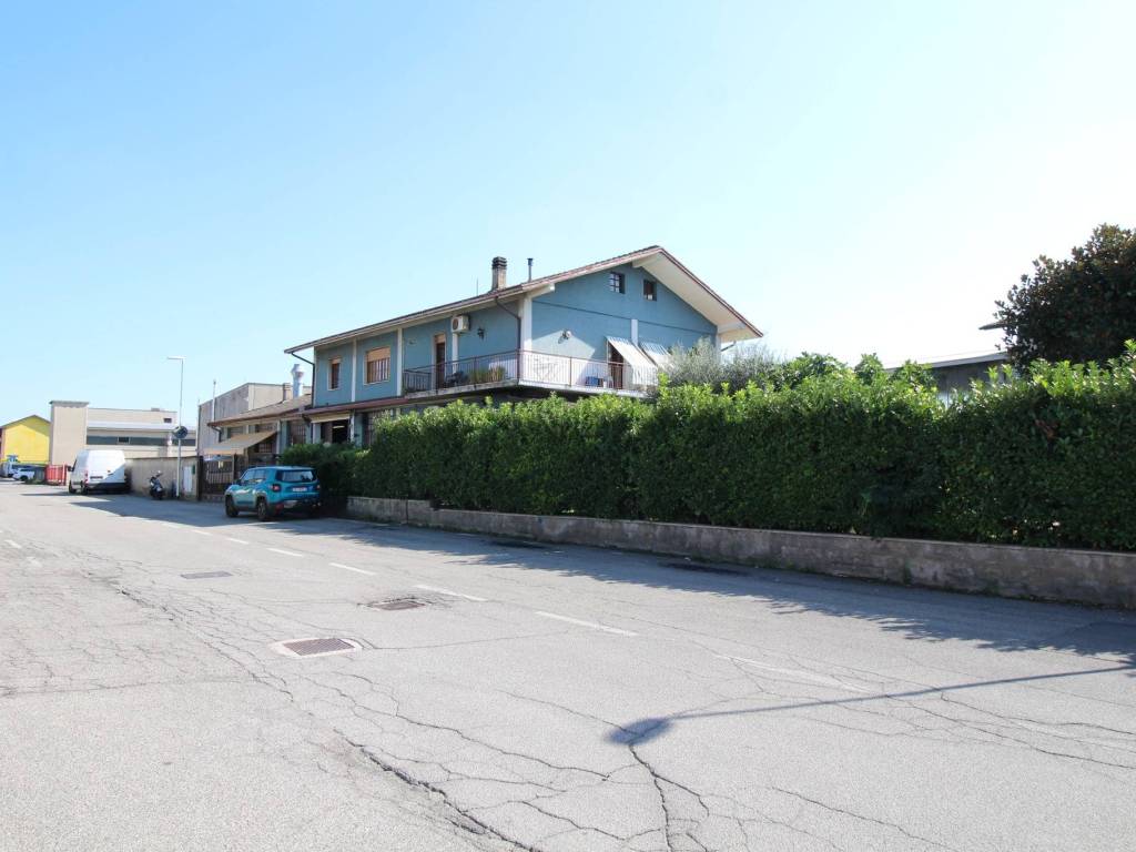 casa indipendente in vendita a Roncadelle