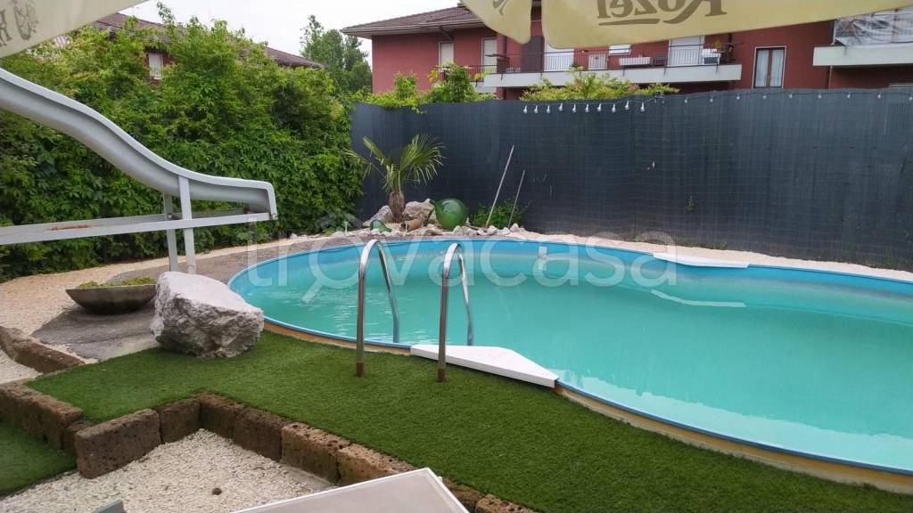 casa indipendente in vendita a Roncadelle