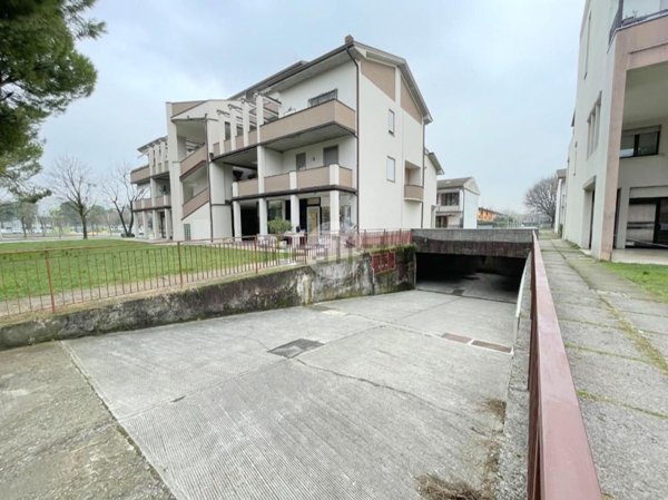 negozio in vendita a Roncadelle