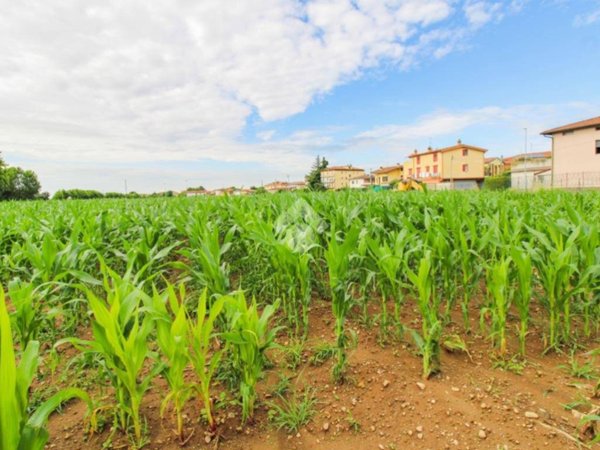 terreno edificabile in vendita a Rovato