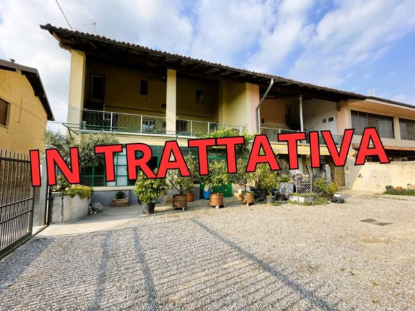 appartamento in vendita a Rovato in zona Lodetto