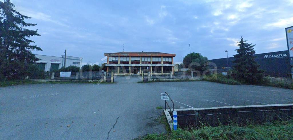 negozio in vendita a Rovato