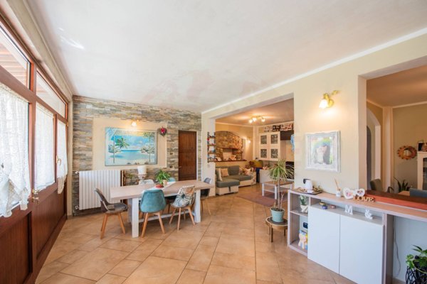 appartamento in vendita a Rovato in zona Sant'Andrea