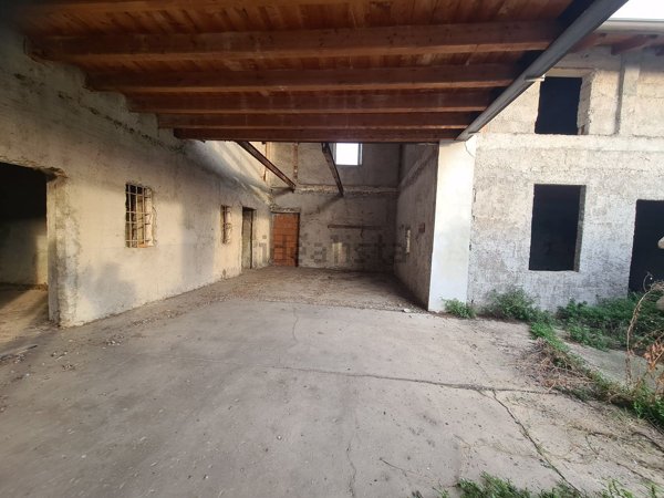 casale in vendita a Rovato