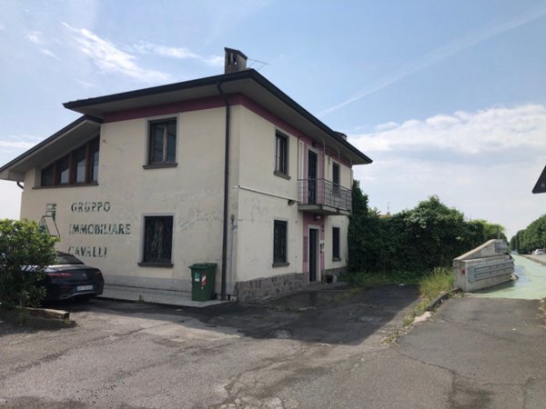 casa indipendente in vendita a Rovato