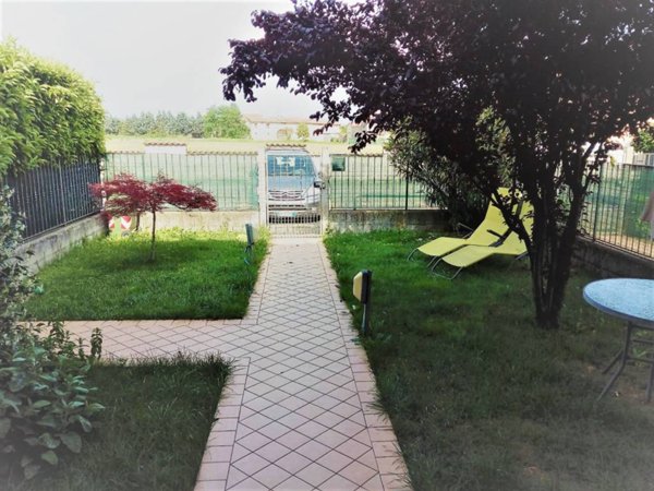 appartamento in vendita a Rovato in zona Duomo