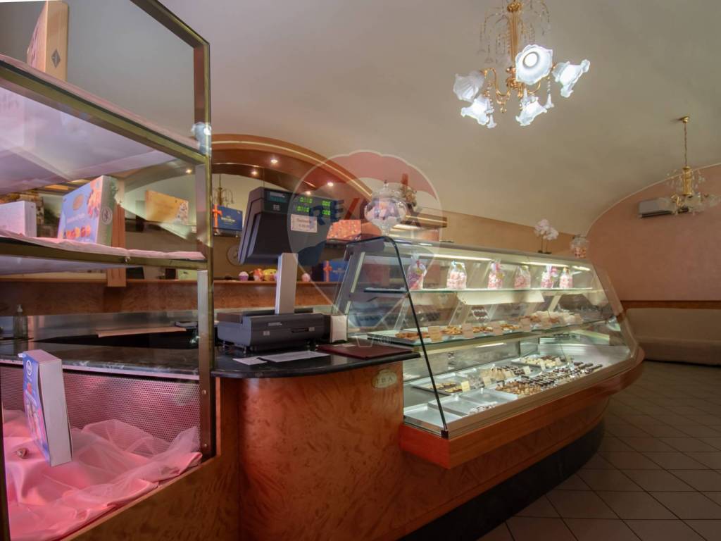 negozio in vendita a Rovato