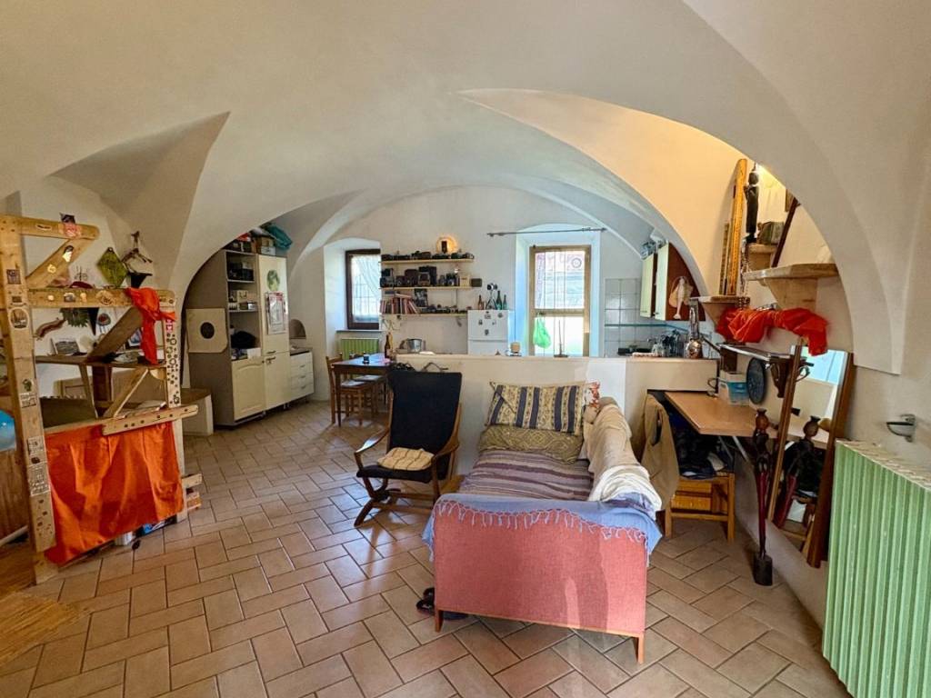 casa indipendente in vendita a Rovato in zona Duomo