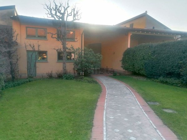 casa indipendente in vendita a Rovato