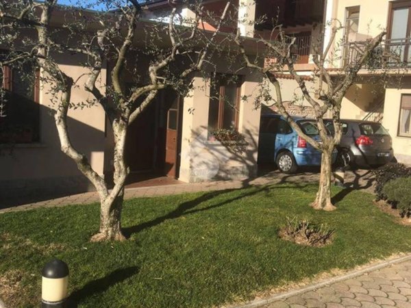 appartamento in vendita a Rovato in zona Sant'Andrea