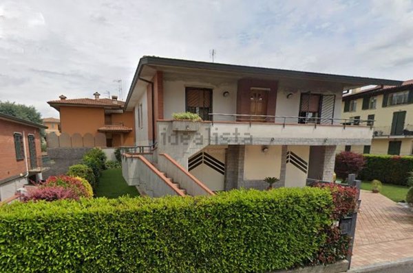 casa indipendente in vendita a Rovato