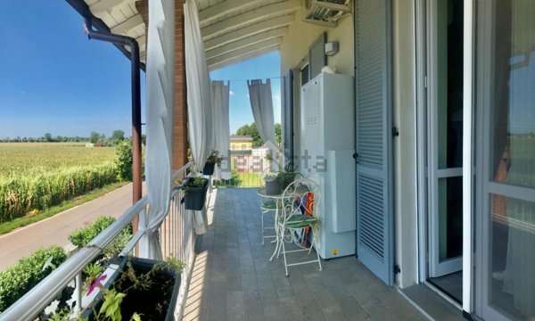 appartamento in vendita a Rovato in zona Sant'Andrea