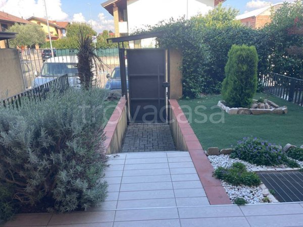 casa indipendente in vendita a Rovato