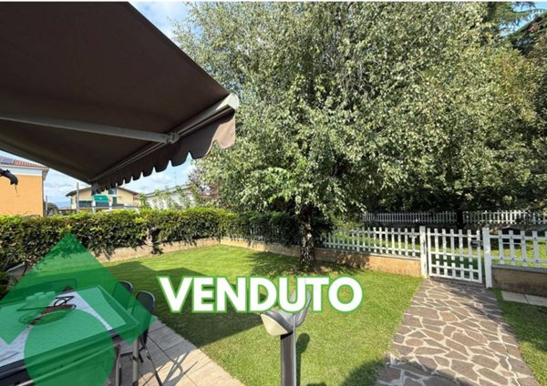 casa indipendente in vendita a Rovato