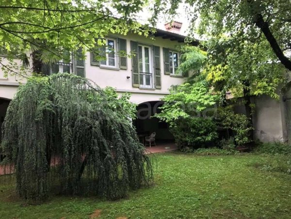 casa indipendente in vendita a Rovato