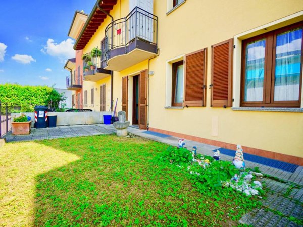 appartamento in vendita a Rovato in zona Lodetto
